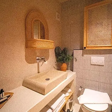 Noi Bodrum غومْبيت
